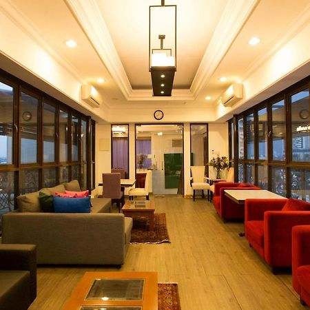 Roosseno Plaza Serviced Apartment จาการ์ตา ภายนอก รูปภาพ