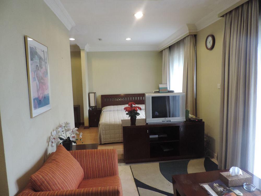 Roosseno Plaza Serviced Apartment จาการ์ตา ภายนอก รูปภาพ