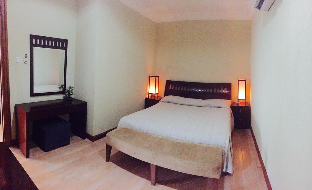 Roosseno Plaza Serviced Apartment จาการ์ตา ภายนอก รูปภาพ