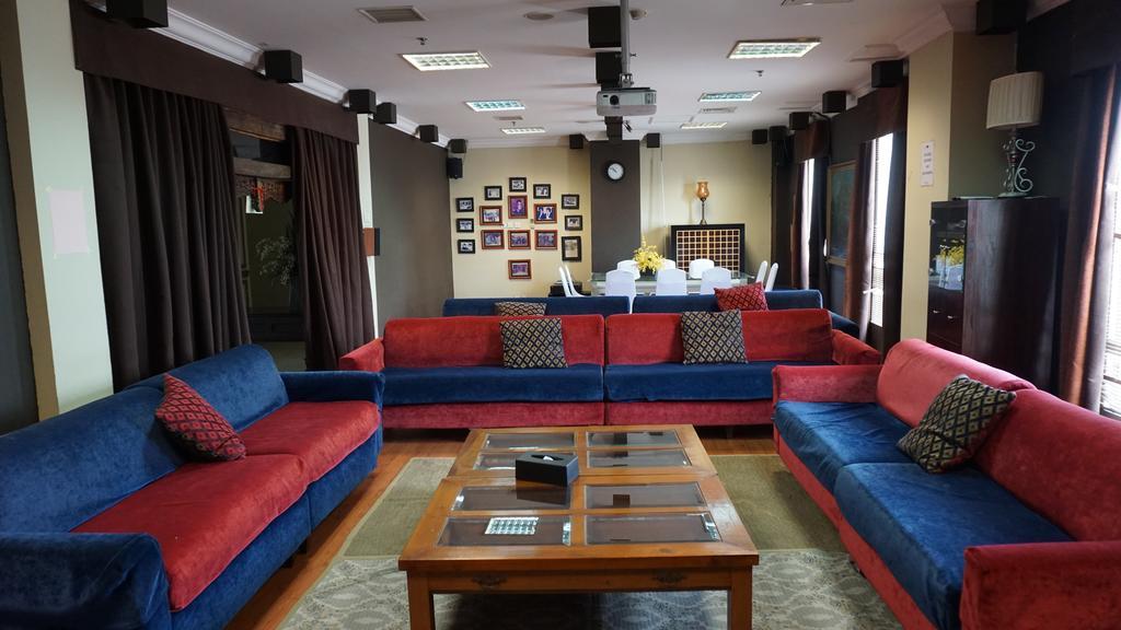 Roosseno Plaza Serviced Apartment จาการ์ตา ภายนอก รูปภาพ