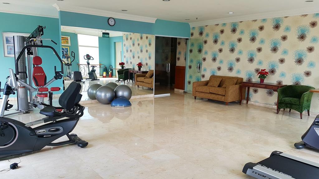 Roosseno Plaza Serviced Apartment จาการ์ตา ภายนอก รูปภาพ