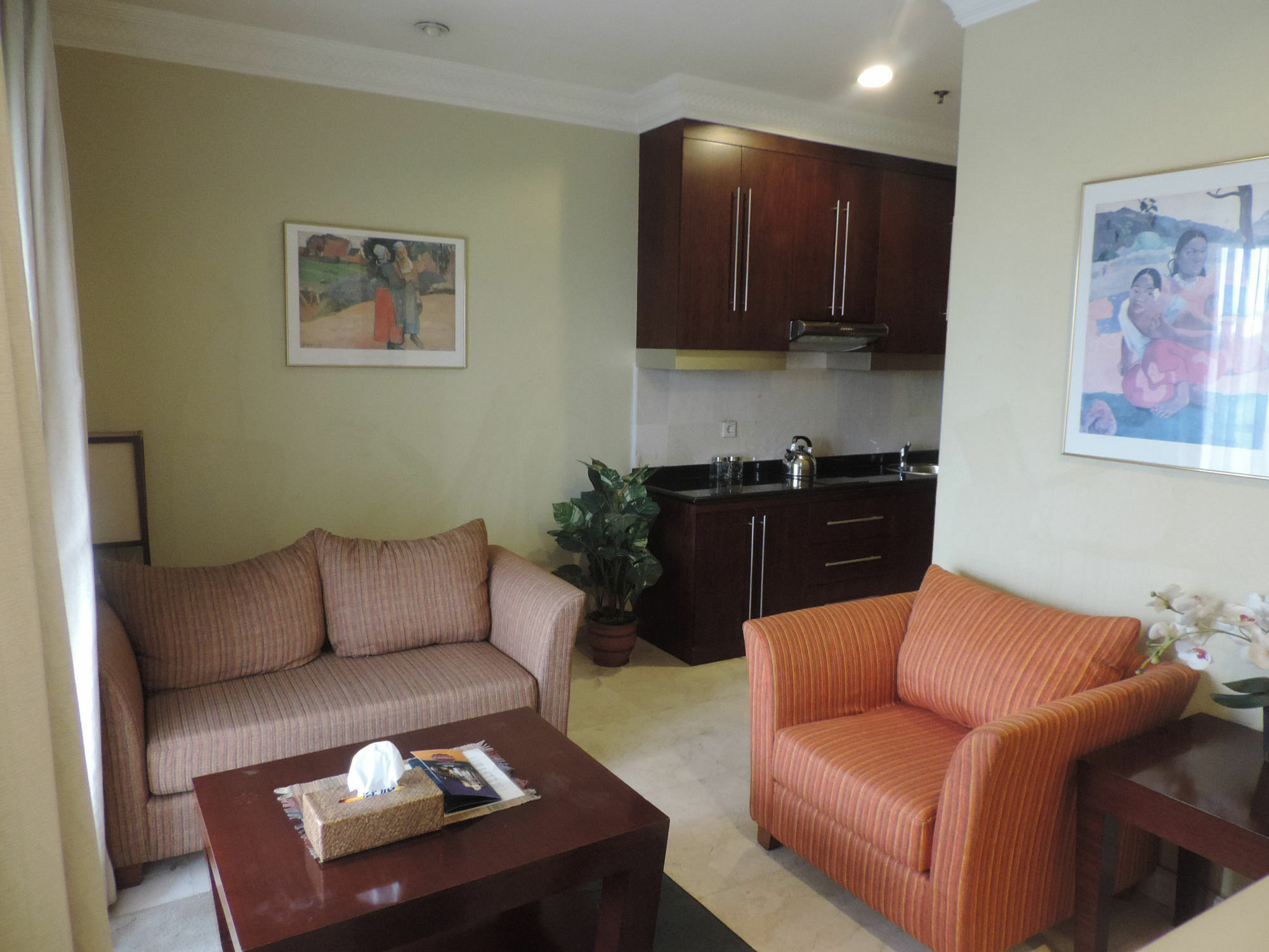 Roosseno Plaza Serviced Apartment จาการ์ตา ภายนอก รูปภาพ