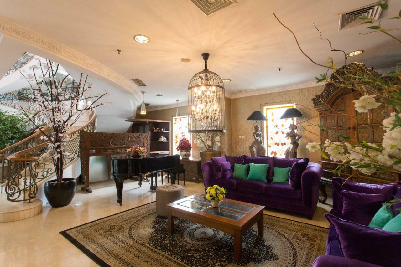 Roosseno Plaza Serviced Apartment จาการ์ตา ภายนอก รูปภาพ