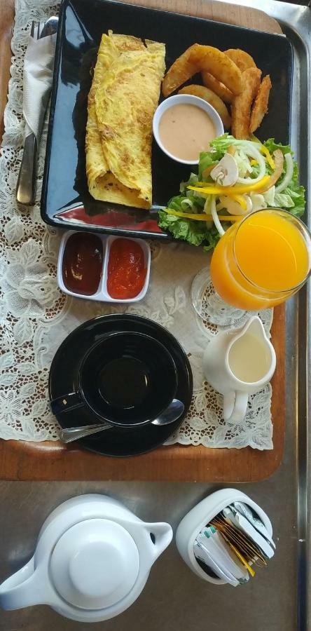Roosseno Plaza Serviced Apartment จาการ์ตา ภายนอก รูปภาพ