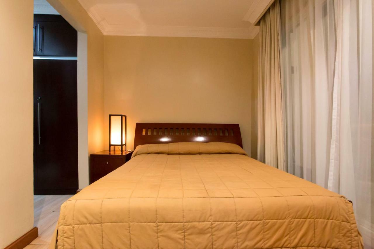 Roosseno Plaza Serviced Apartment จาการ์ตา ภายนอก รูปภาพ