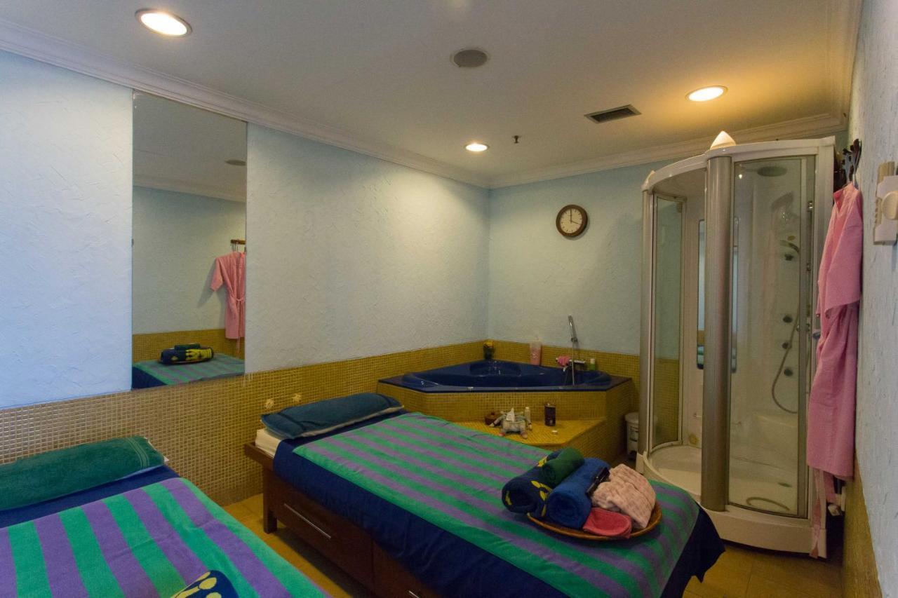 Roosseno Plaza Serviced Apartment จาการ์ตา ภายนอก รูปภาพ